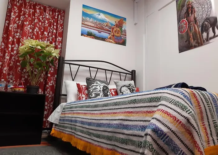 Guest house Alameda House 2*