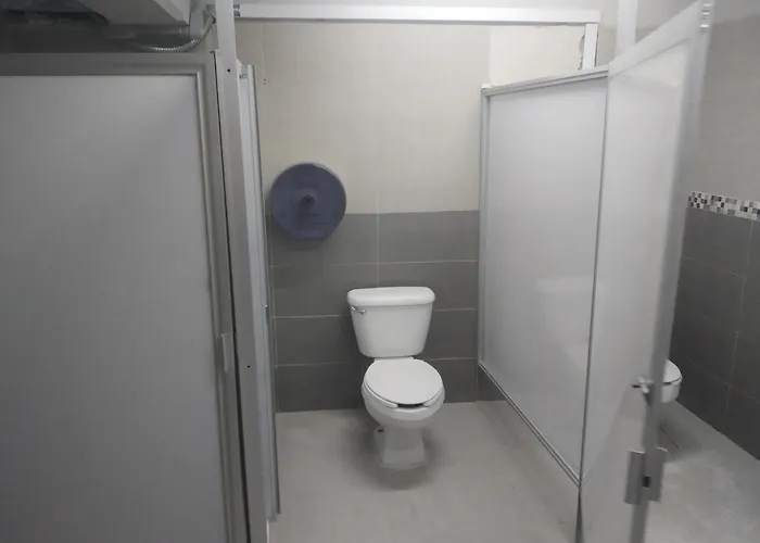 Alameda House Guest house 2*