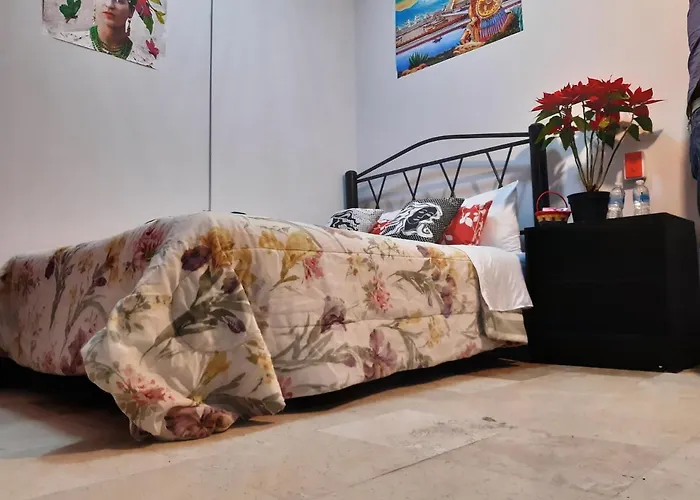 Alameda House 2*